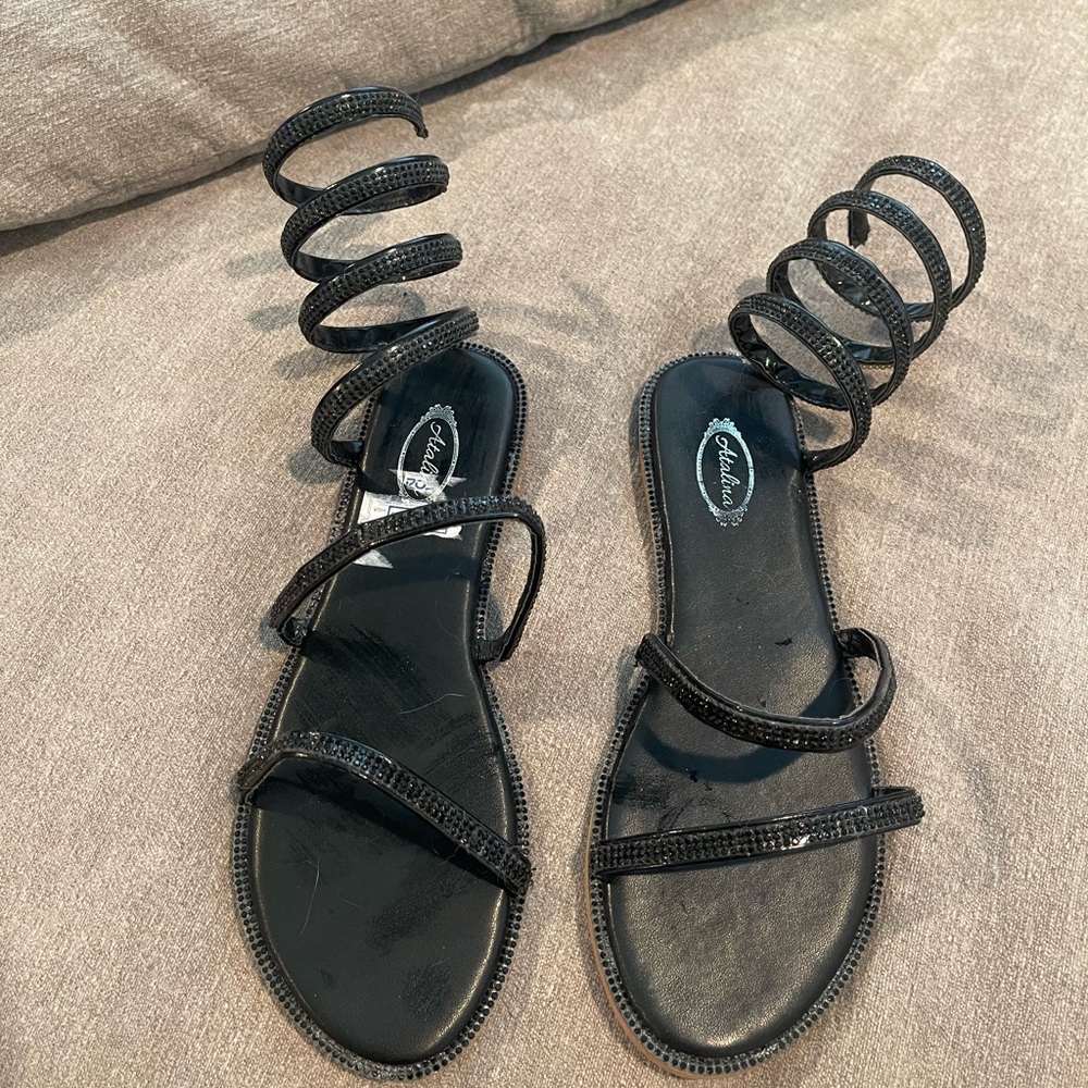 Chic Black Spiral Strap Sandals